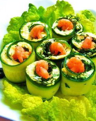 Огуречные роллы с яйцом и креветками