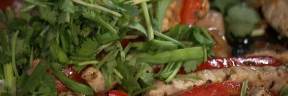 ролл со свининой