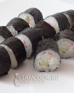Роллы с крабовыми палочками
