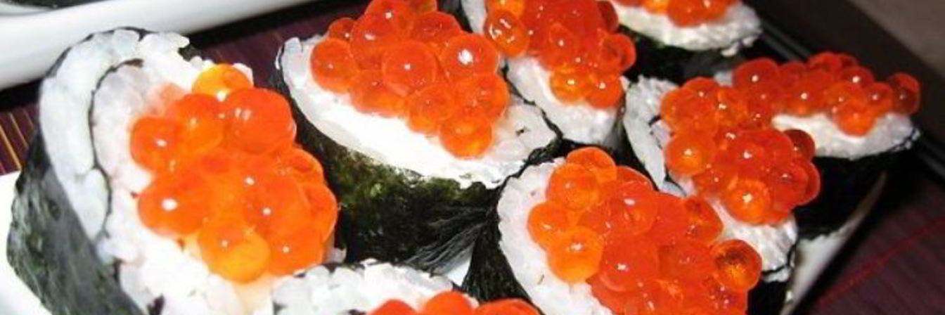 Роллы с красной икрой