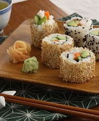 Роллы с кунжутом