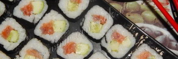 роллы с семгой и огурцом