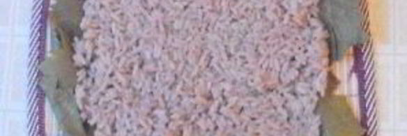 роллы с виноградными листьями