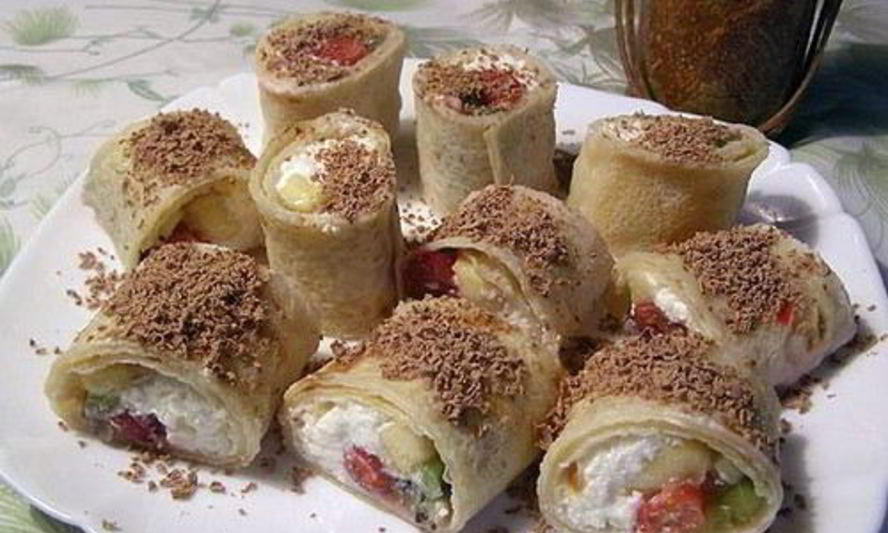 Рецепт роллов творожных, с фруктами