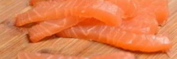 спринг-роллы с лососем