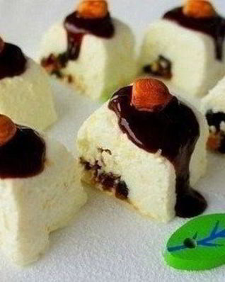 Творожные роллы с фундуком и финиками