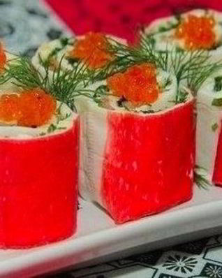 Закусочные роллы из крабовых палочек