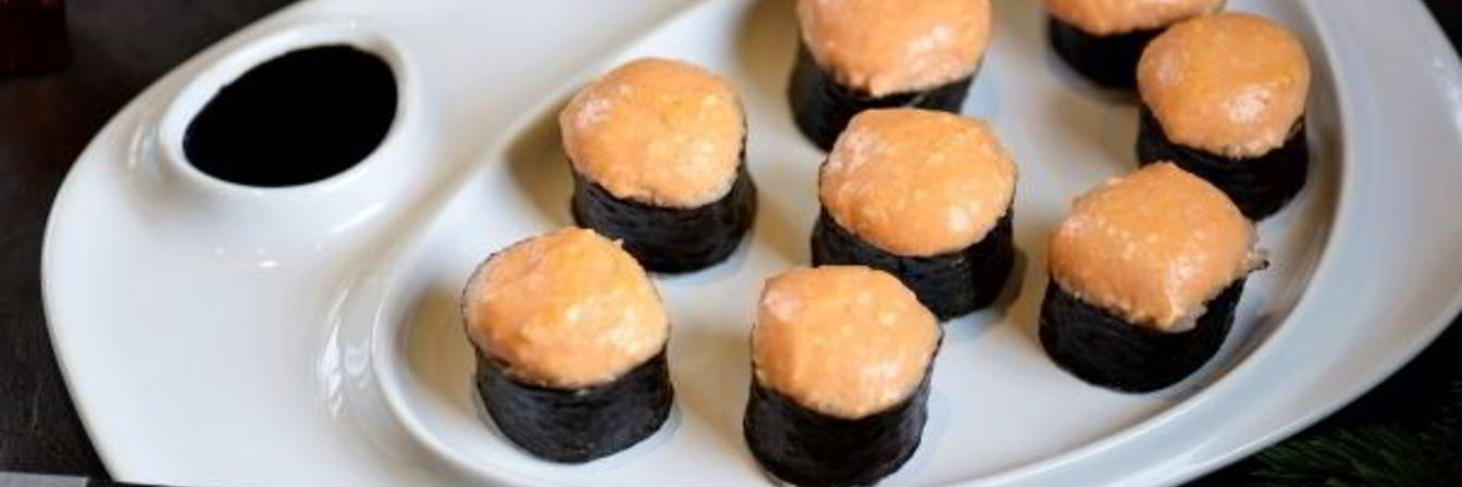 Запеченные роллы с креветками