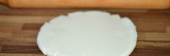 бисквитно-карамельный рулет радуга самоцветов