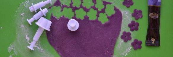 бисквитно-карамельный рулет радуга самоцветов