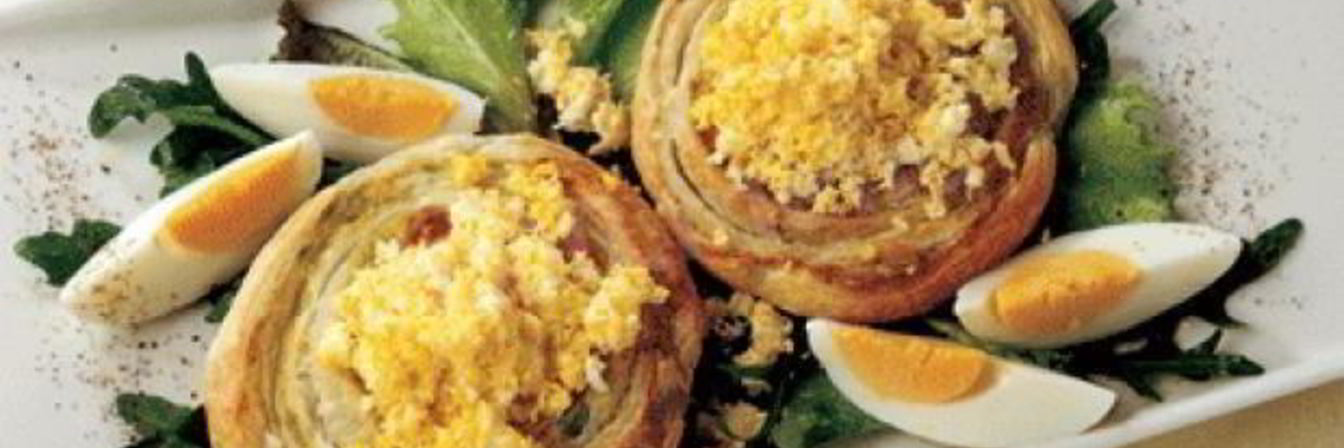 Фасолевые рулеты с яичной начинкой