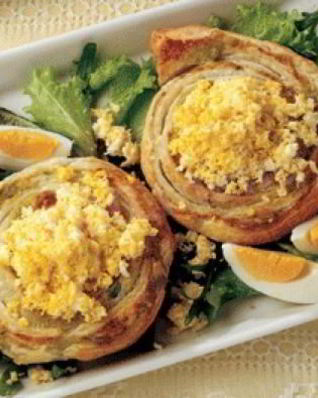 Фасолевые рулеты с яичной начинкой