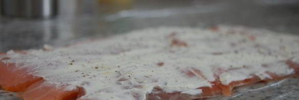 хлебные корзинки с рыбным рулетом