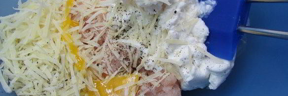 куриный рулет с рикоттой и беконом