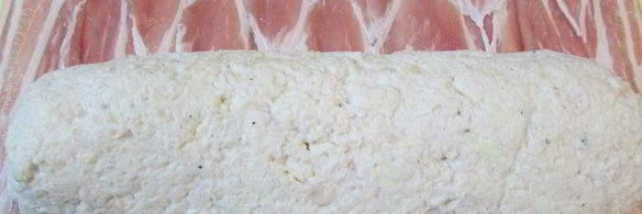 куриный рулет с рикоттой и беконом