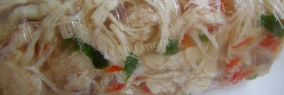 куриный рулет в бутылке