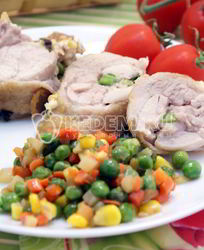 Куриные рулетики с черемшой и сыром