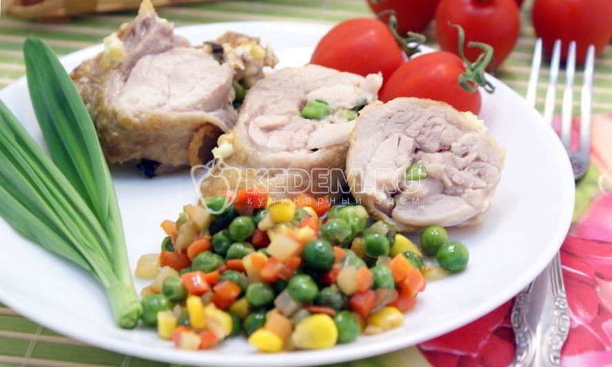 Рецепт куриных рулетиков с черемшой и сыром