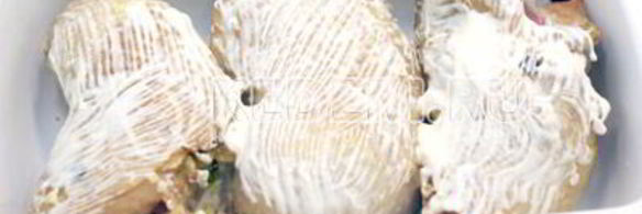 куриные рулетики с черемшой и сыром