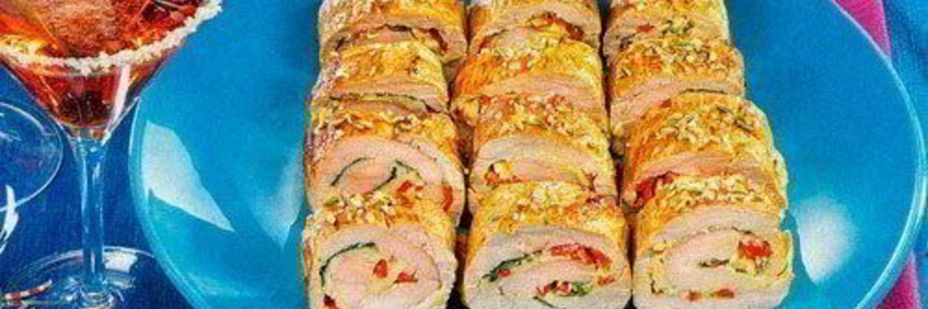 Куриные рулетики в кунжуте с сыром и перцем