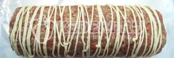 мясной рулет с грибами и сыром новогодний