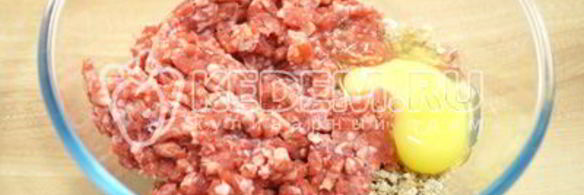 мясной рулет с грибами и сыром новогодний