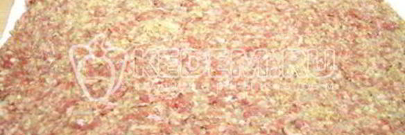 мясной рулет с грибами и сыром новогодний