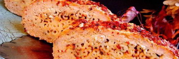 мясной рулет с маккерончини, сыром и паприкой