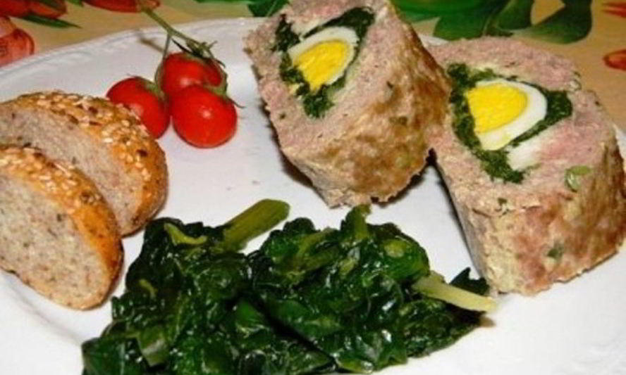 Рецепт мясного рулета с вареными яйцами