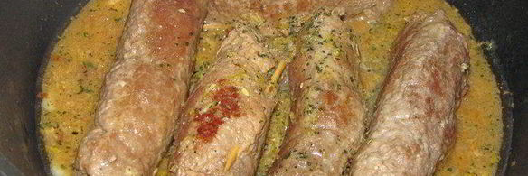 мясные рулетики с грибами и беконом