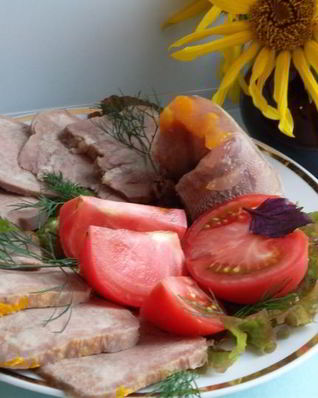 Рулет из говяжьего языка