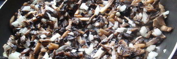 рулет из гречневых хлопьев с грибами