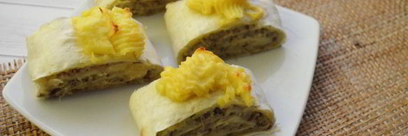 рулет из лаваша с картофелем и белыми грибами