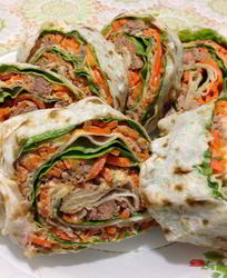 Рулет из лаваша с корейской морковкой