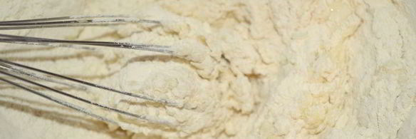 рулет из сметанного теста с тыквенно-яблочной начинкой