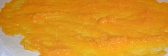 рулет из сметанного теста с тыквенно-яблочной начинкой