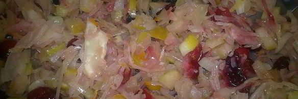 рулет с квашеной капустой, яблоком и клюквой