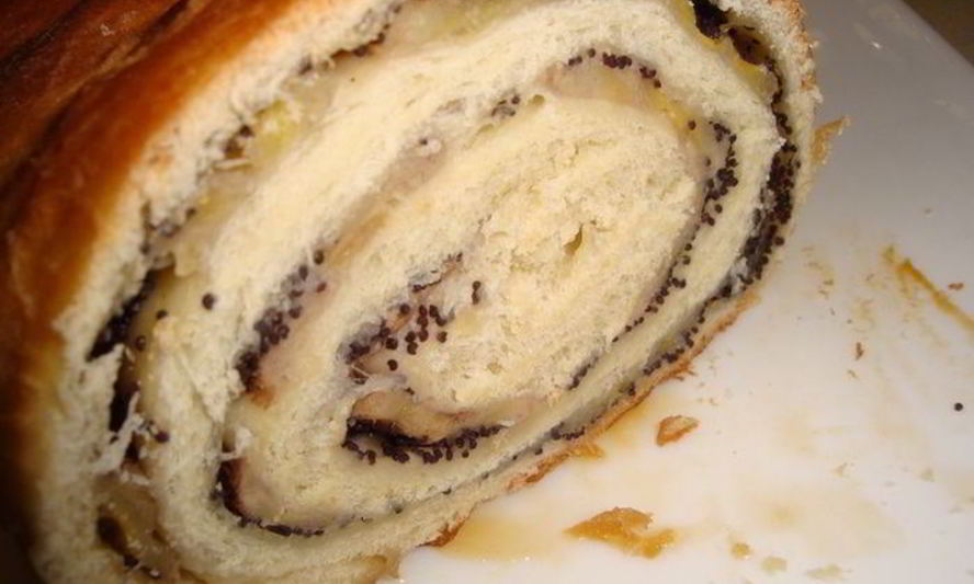 Рецепт рулета с маком и бананом язык проглотишь