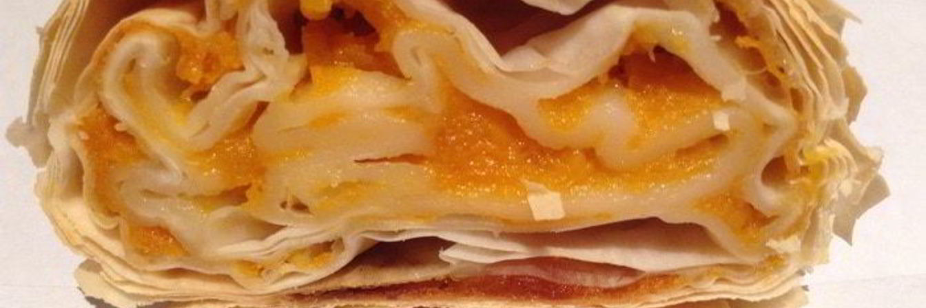 Рулет с тыквой и курагой