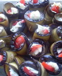 Рулетики из баклажанов