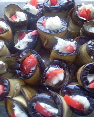 Рулетики из баклажанов