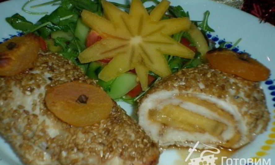 Рецепт рулетиков из индейки с хурмой