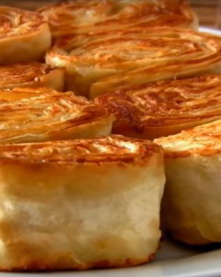 Рулетики из лаваша с курицей и сыром