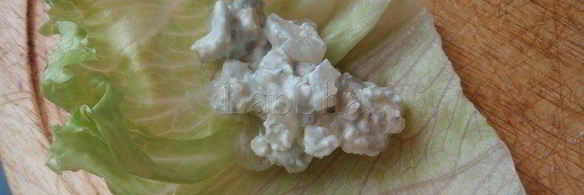 рулетики с начинкой из рамбутана и сыра дор блю