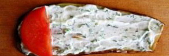 рулеты из баклажанов с помидорами