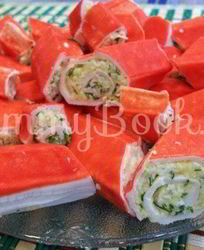 Рулеты из крабовых палочек