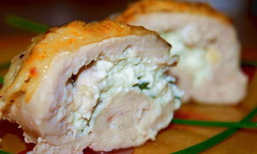 Рецепт рулетов из куриной грудки с сыром фета