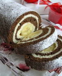 Шоколадный рулет с бананом