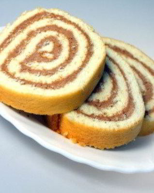 Тыквенный рулет с шоколадной пастой