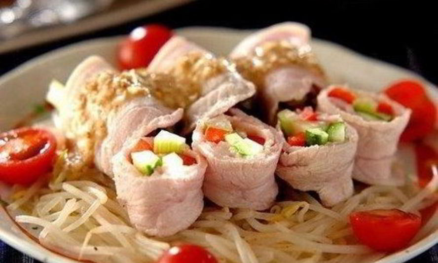 Рецепт закусочных рулетиков из ветчины с овощами